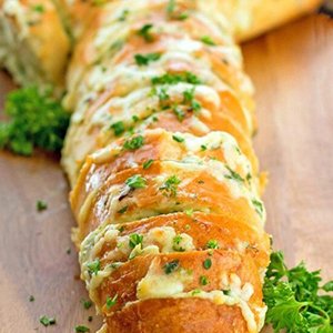 Baharatlı Kaşarlı Ekmek Tarifi